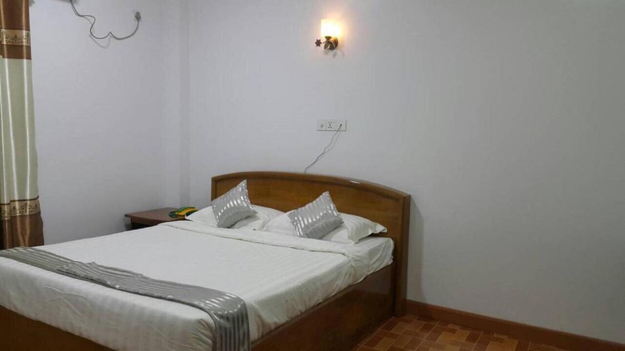 Golden Palace Hotel Hpa-an Bagian luar foto