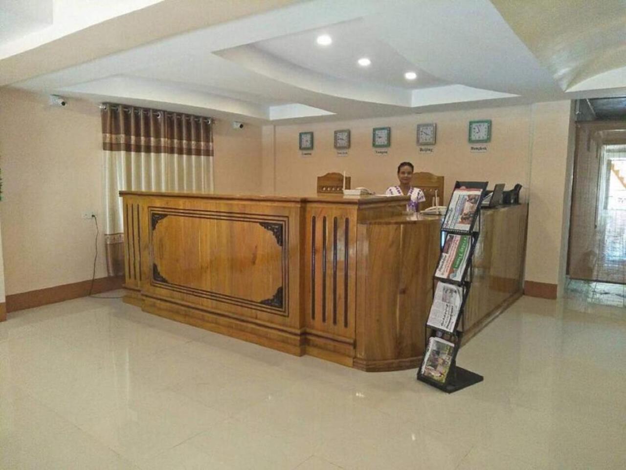 Golden Palace Hotel Hpa-an Bagian luar foto