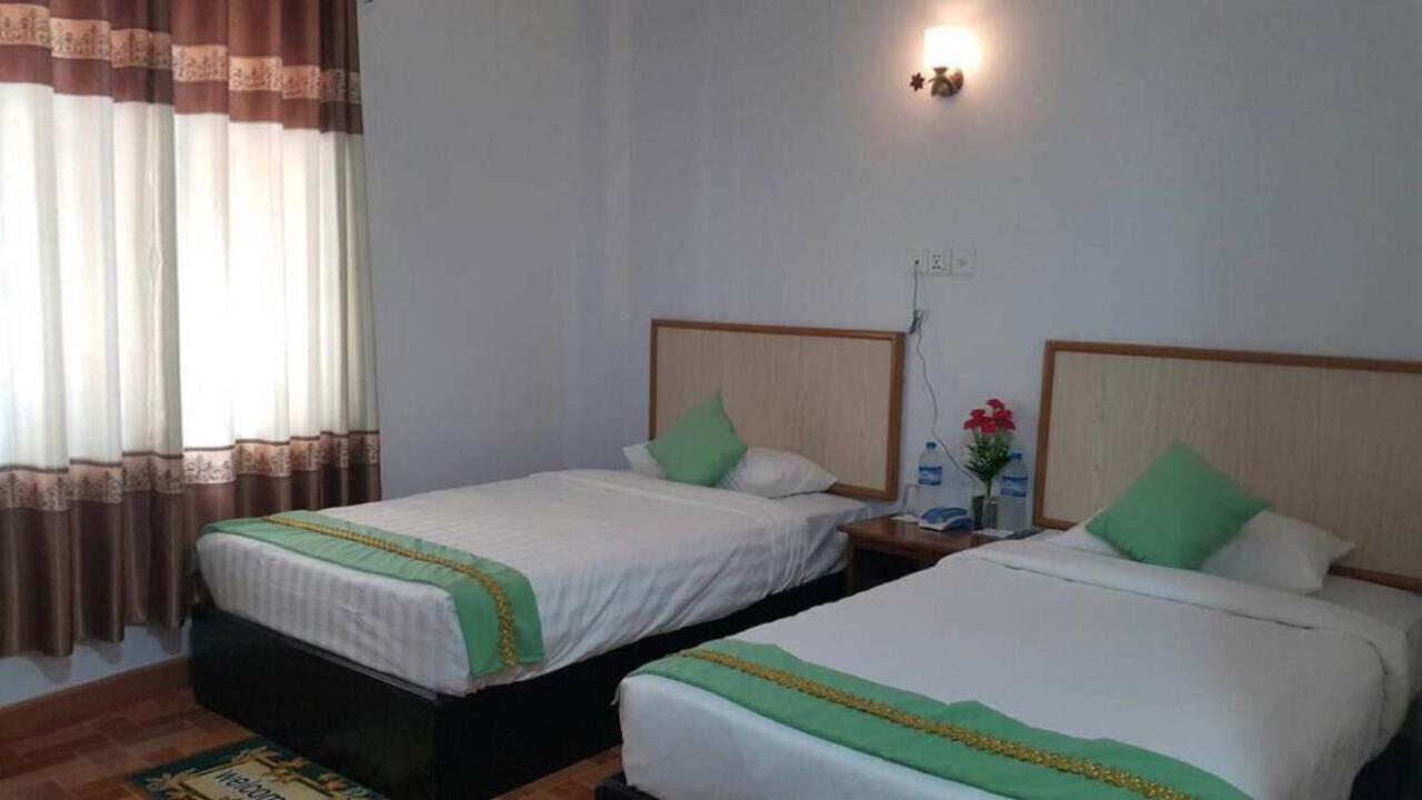 Golden Palace Hotel Hpa-an Bagian luar foto